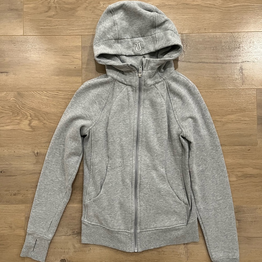 Worn Once Women’s Gray Lululemon Zip Up Pullover, Light Gray